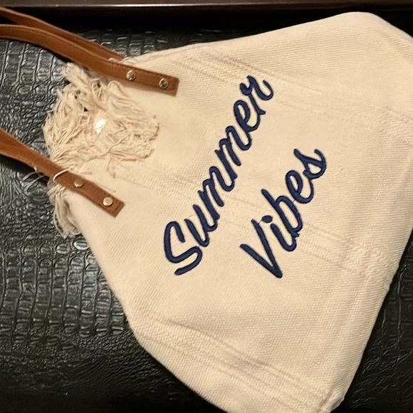 Urban Expressions Summer bag - Picture 7 of 9